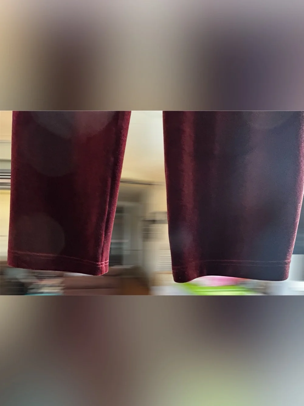 READ DESCRIPTIONSusan Graver Velvet Button-Up Fancy Lounge Set in Deep Burgundy